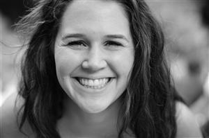 hannah noe headshot
