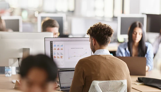 Shifthappens how to train workforce ai agents 5 Featured Image 690x387